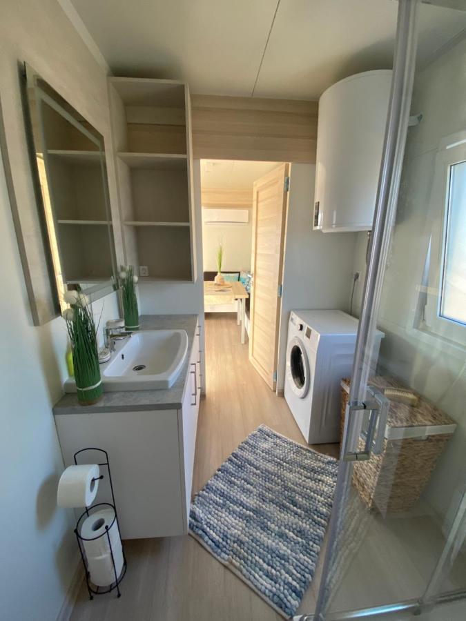 Amore Del Mare, Seaside Family Pace, Free Parking And Wifi In Camp Dalmatino Drage Bagian luar foto