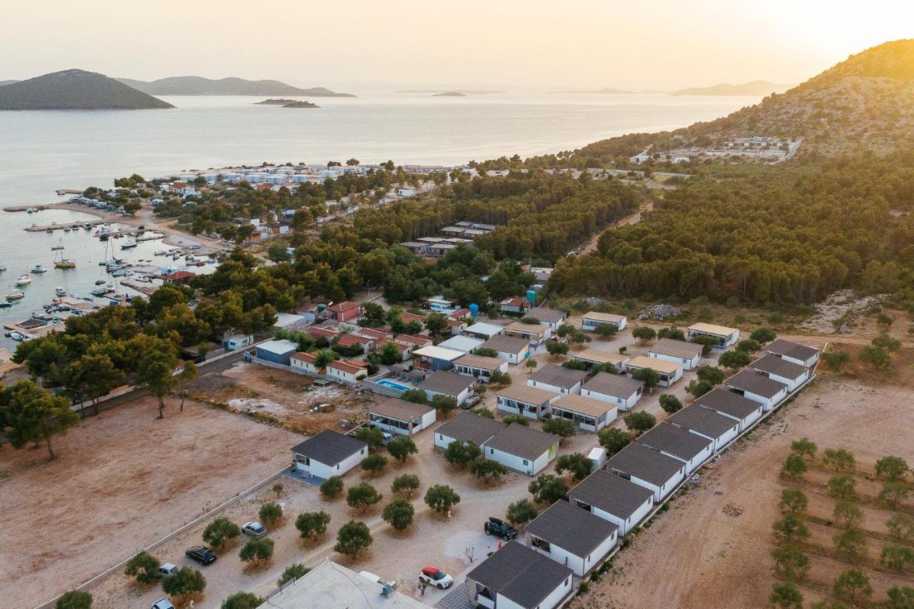 Amore Del Mare, Seaside Family Pace, Free Parking And Wifi In Camp Dalmatino Drage Bagian luar foto